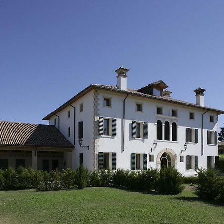 Villa Busta Hotel 몬테벨루나 외부 사진
