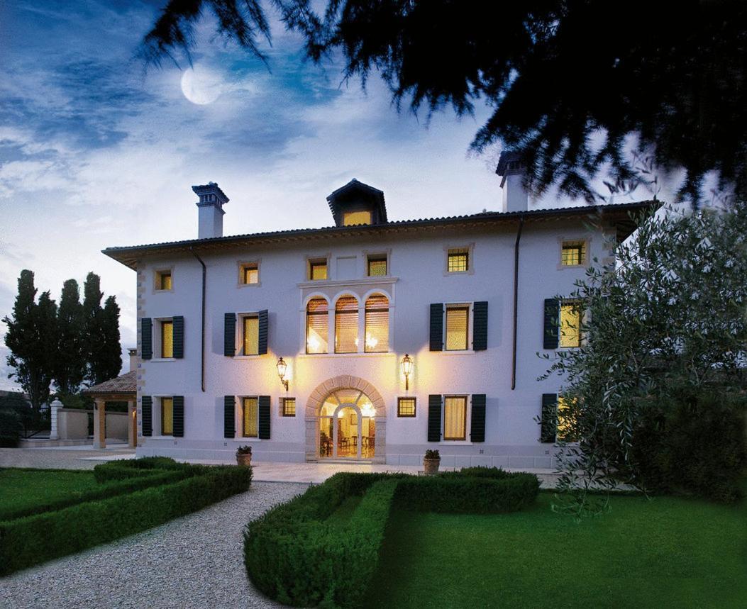 Villa Busta Hotel 몬테벨루나 외부 사진
